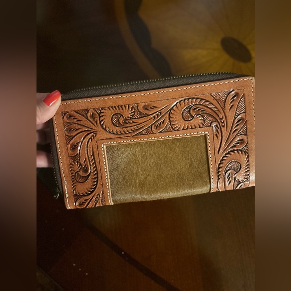 Boho Western Cowhide Leather Zipper Wallet - Picture 6 of 6